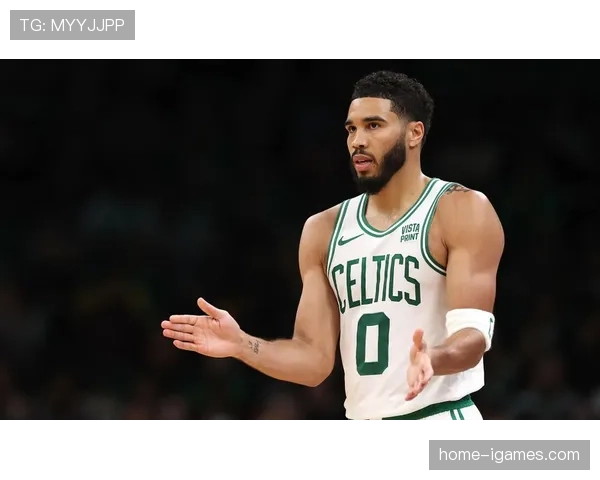 第三节一波流：凯尔特人凭借无限换防与三分雨单节净胜雄鹿20分